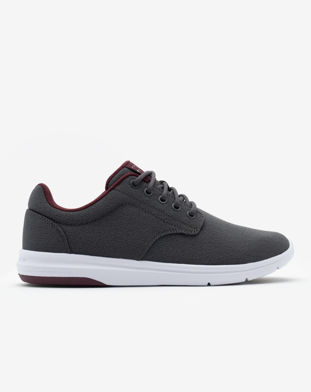 超激安 THE DAILY 2 WOVEN | TravisMathew Clothing シューズ(男性用)