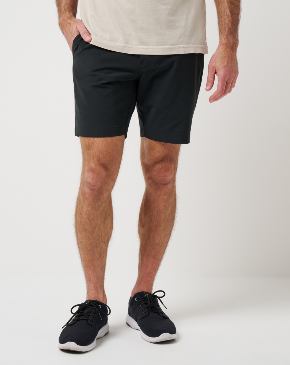 TECH CHINO SHORT 8IN 0