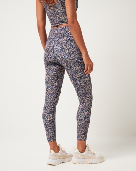 WHERE IT COUNTS LEGGING Image Thumbnail 1