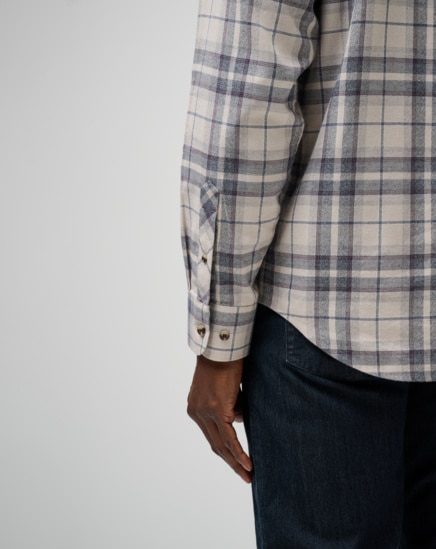 CLOUD FLANNEL PLAID BUTTON-UP Image Thumbnail 4