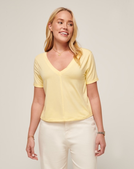 CALM WATERS VNECK TOP Image Thumbnail 4