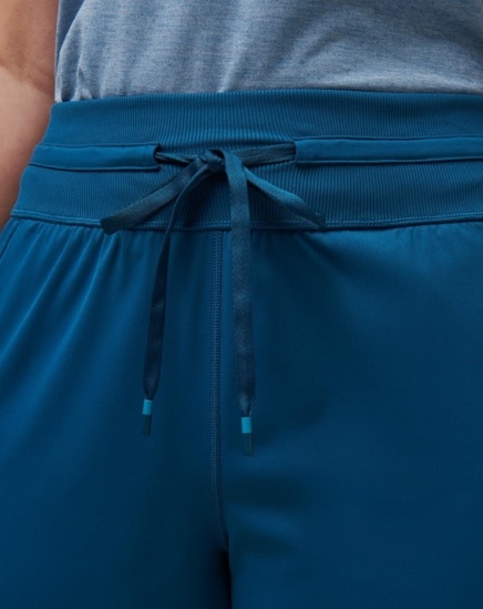 MOVEKNIT TIE SHORT Image Thumbnail 3