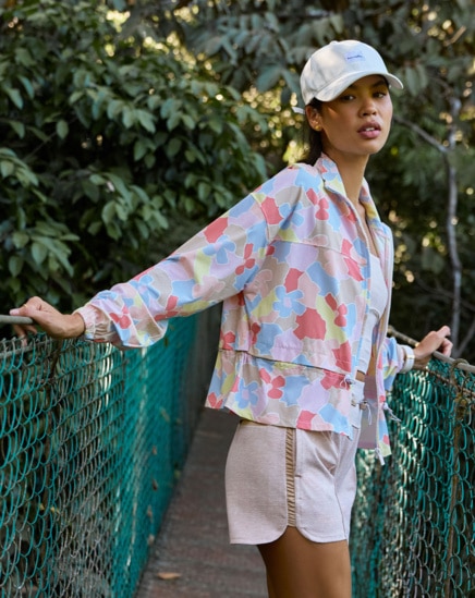 GIRLS WEEKEND TECH WOVEN JACKET Image Thumbnail 0
