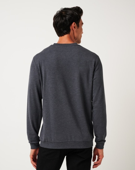 AMENITIES V-NECK CREW Image Thumbnail 2